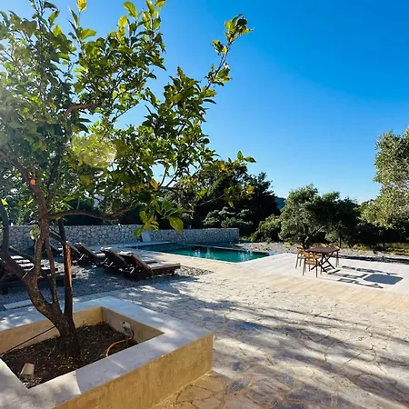 Olive Garden Villa Kremastí