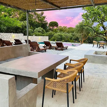 Olive Garden Villa Kremastí